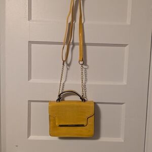 Yellow Croc-Embossed Crossbody Bag - Women